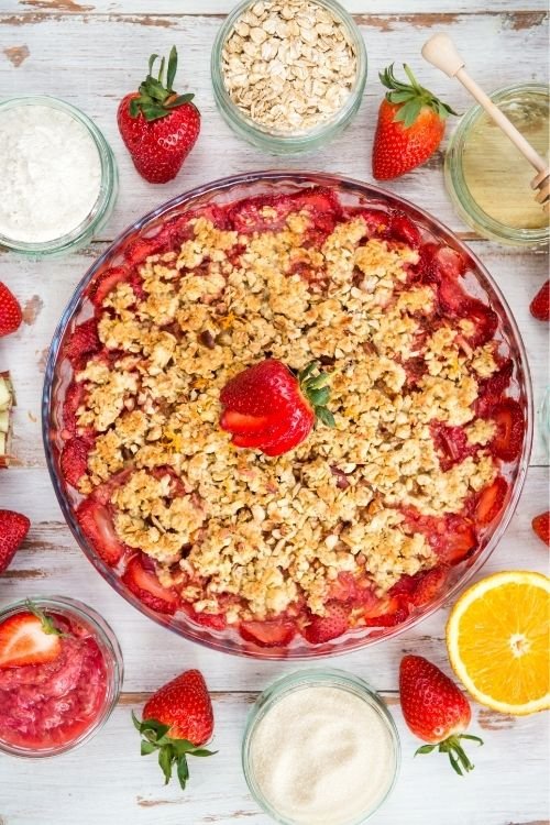 Strawberry Rhubarb Crumble