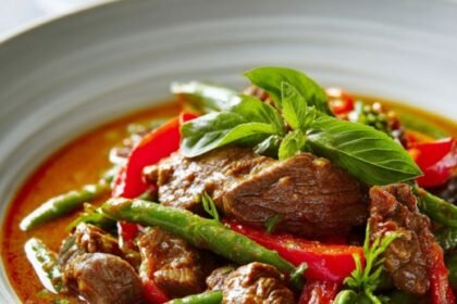 mary berry thai red beef curry