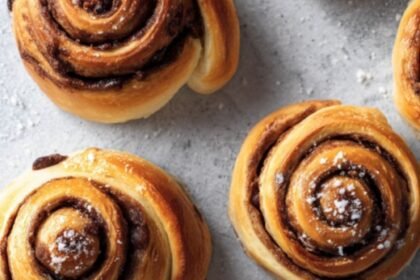 Mary Berry Chelsea buns