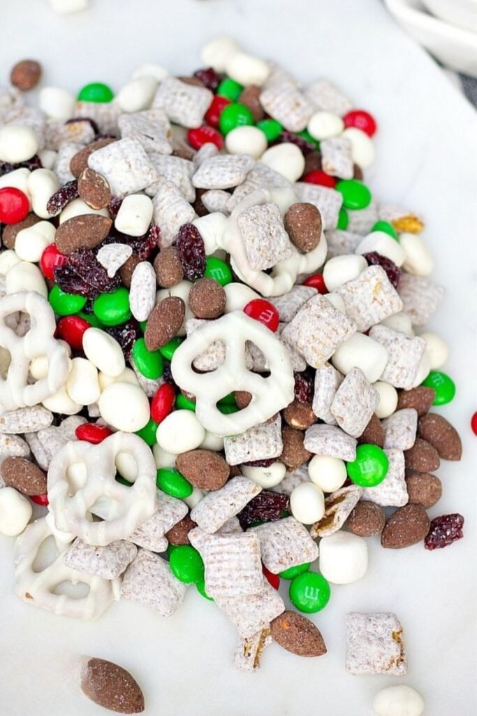 Reindeer Chow Christmas Trail Mix